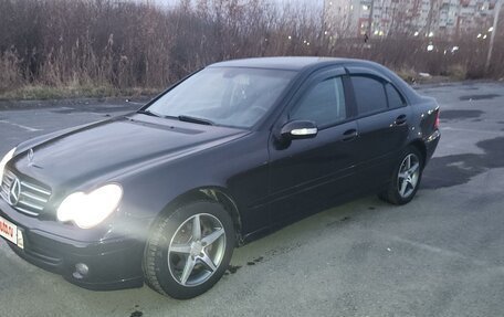 Mercedes-Benz C-Класс, 2007 год, 800 000 рублей, 8 фотография