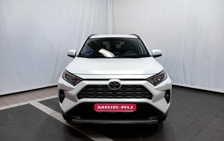 Toyota RAV4, 2021 год, 3 822 000 рублей, 2 фотография