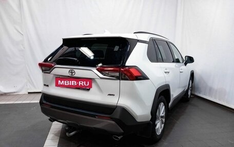 Toyota RAV4, 2021 год, 3 822 000 рублей, 6 фотография