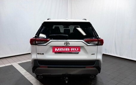 Toyota RAV4, 2021 год, 3 822 000 рублей, 7 фотография