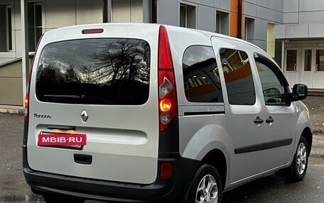 Renault Kangoo II рестайлинг, 2009 год, 650 000 рублей, 6 фотография