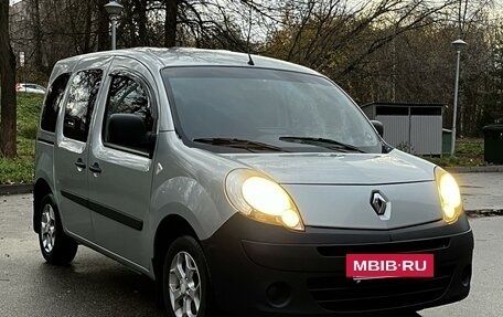 Renault Kangoo II рестайлинг, 2009 год, 650 000 рублей, 10 фотография