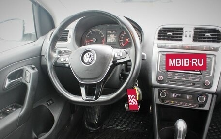 Volkswagen Polo VI (EU Market), 2016 год, 1 090 000 рублей, 15 фотография