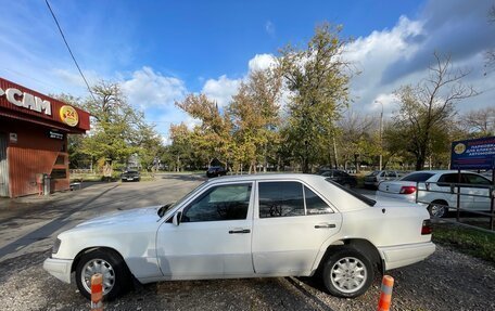 Mercedes-Benz E-Класс, 1994 год, 650 000 рублей, 6 фотография