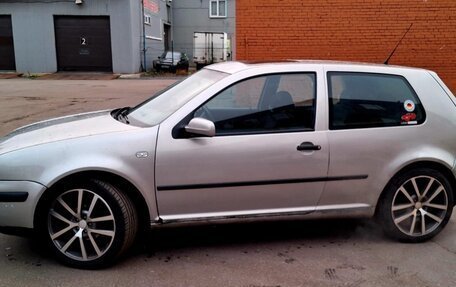 Volkswagen Golf IV, 1998 год, 330 000 рублей, 2 фотография