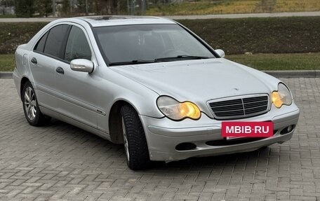 Mercedes-Benz C-Класс, 2002 год, 450 000 рублей, 2 фотография