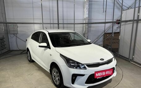 KIA Rio IV, 2018 год, 1 399 000 рублей, 3 фотография