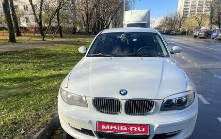 BMW 1 серия, 2009 год, 699 000 рублей, 1 фотография