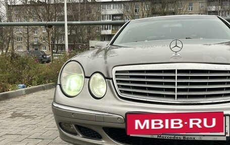 Mercedes-Benz E-Класс, 2004 год, 800 000 рублей, 13 фотография