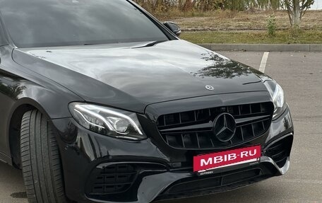 Mercedes-Benz E-Класс, 2017 год, 4 190 000 рублей, 6 фотография