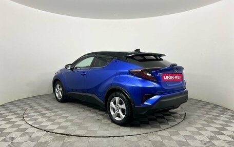 Toyota C-HR I рестайлинг, 2018 год, 2 379 000 рублей, 7 фотография