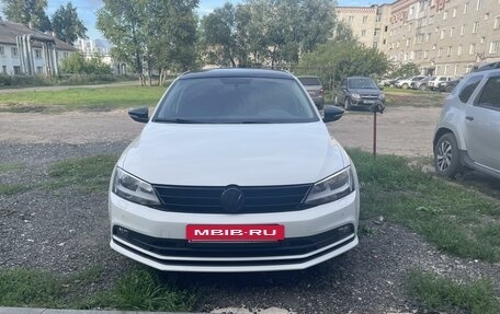 Volkswagen Jetta VI, 2017 год, 1 750 000 рублей, 2 фотография