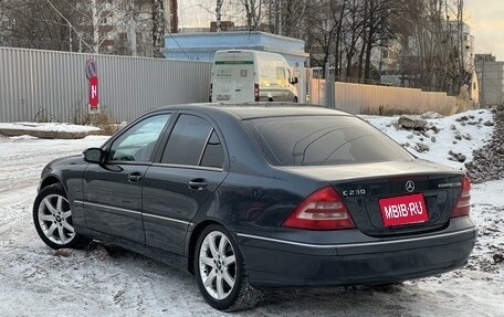 Mercedes-Benz C-Класс, 2003 год, 649 000 рублей, 1 фотография