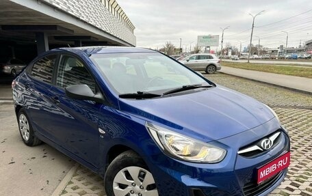 Hyundai Solaris II рестайлинг, 2012 год, 825 000 рублей, 1 фотография