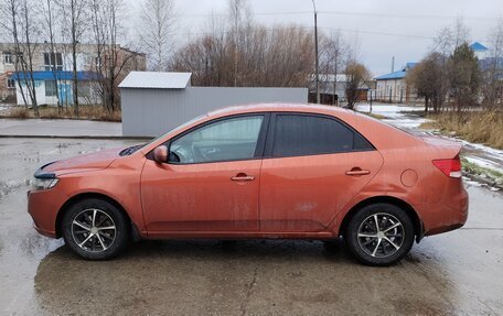 KIA Cerato III, 2010 год, 900 000 рублей, 3 фотография