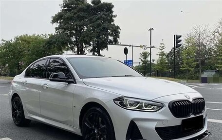 BMW 1 серия, 2021 год, 1 350 000 рублей, 1 фотография