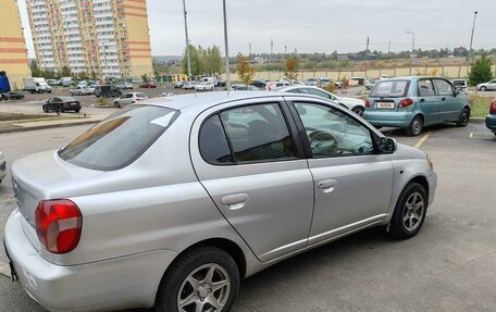 Toyota Platz, 2000 год, 430 000 рублей, 3 фотография