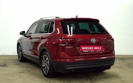 Volkswagen Tiguan II, 2019 год, 2 445 000 рублей, 6 фотография