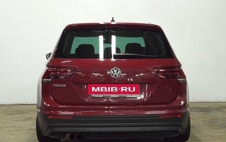 Volkswagen Tiguan II, 2019 год, 2 445 000 рублей, 7 фотография