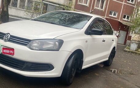 Volkswagen Polo VI (EU Market), 2013 год, 450 000 рублей, 1 фотография