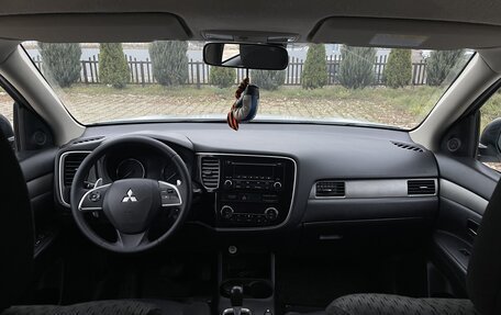 Mitsubishi Outlander III рестайлинг 3, 2013 год, 1 285 000 рублей, 7 фотография