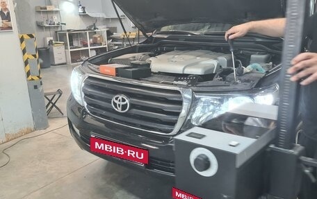 Toyota Land Cruiser 200, 2008 год, 4 050 000 рублей, 9 фотография