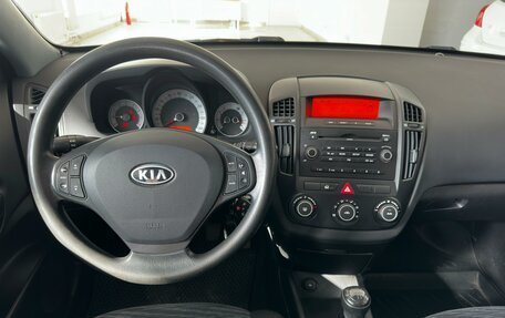 KIA cee'd I рестайлинг, 2008 год, 645 000 рублей, 12 фотография