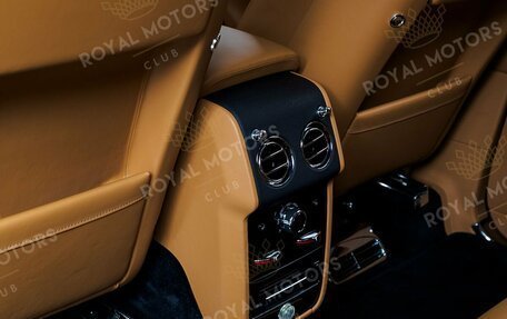 Rolls-Royce Cullinan, 2020 год, 39 900 000 рублей, 19 фотография