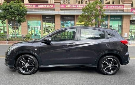 Honda Vezel, 2020 год, 1 800 000 рублей, 6 фотография