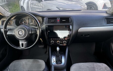 Volkswagen Jetta VI, 2012 год, 820 000 рублей, 7 фотография