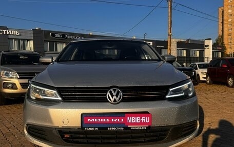 Volkswagen Jetta VI, 2012 год, 820 000 рублей, 2 фотография