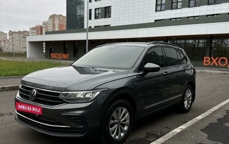 Volkswagen Tiguan II, 2021 год, 3 200 000 рублей, 7 фотография