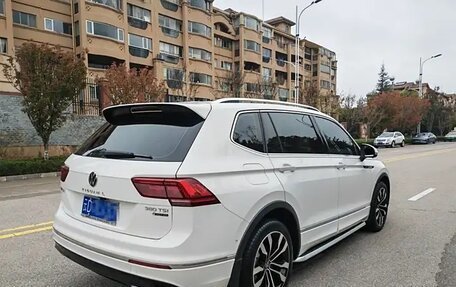 Volkswagen Tiguan II, 2021 год, 3 450 000 рублей, 5 фотография