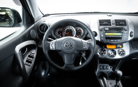 Toyota RAV4, 2011 год, 1 700 000 рублей, 12 фотография