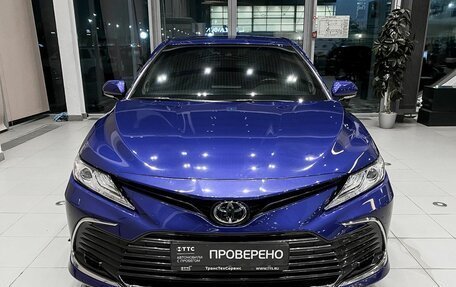 Toyota Camry, 2021 год, 3 699 000 рублей, 2 фотография