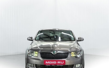 Skoda Superb III рестайлинг, 2012 год, 1 270 000 рублей, 2 фотография