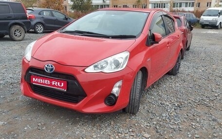 Toyota Aqua I, 2015 год, 960 000 рублей, 1 фотография