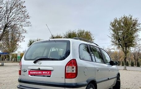 Opel Zafira A рестайлинг, 2003 год, 749 999 рублей, 22 фотография