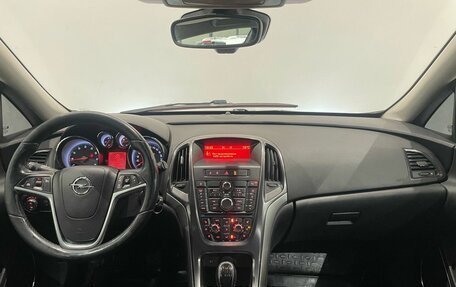 Opel Astra J, 2011 год, 569 000 рублей, 15 фотография