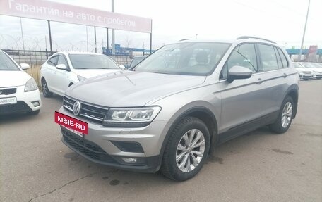 Volkswagen Tiguan II, 2019 год, 2 395 000 рублей, 2 фотография