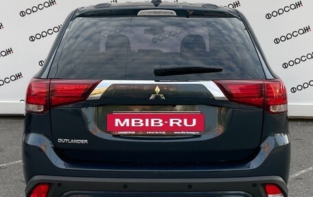 Mitsubishi Outlander III рестайлинг 3, 2019 год, 1 749 000 рублей, 6 фотография