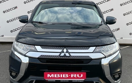 Mitsubishi Outlander III рестайлинг 3, 2019 год, 1 749 000 рублей, 2 фотография