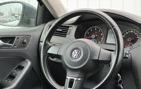 Volkswagen Jetta VI, 2013 год, 1 250 000 рублей, 20 фотография