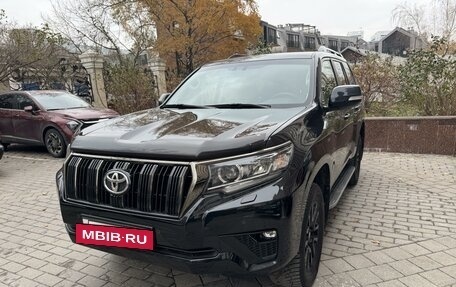 Toyota Land Cruiser Prado 150 рестайлинг 2, 2021 год, 6 650 000 рублей, 2 фотография