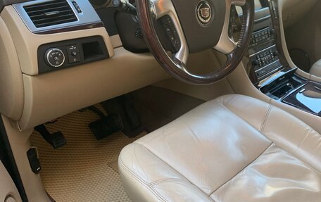 Cadillac Escalade III, 2011 год, 3 140 000 рублей, 4 фотография