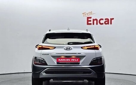 Hyundai Kona I, 2021 год, 1 470 000 рублей, 4 фотография