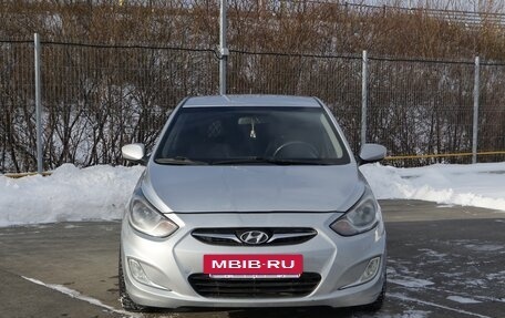 Hyundai Solaris II рестайлинг, 2012 год, 785 000 рублей, 3 фотография