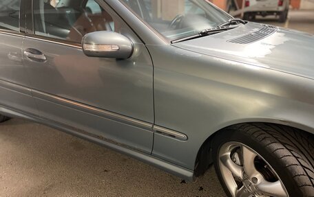 Mercedes-Benz C-Класс, 2005 год, 830 000 рублей, 9 фотография