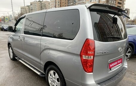 Hyundai Grand Starex Grand Starex I рестайлинг 2, 2015 год, 2 450 000 рублей, 7 фотография