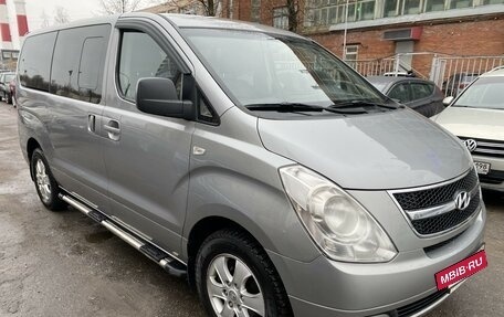 Hyundai Grand Starex Grand Starex I рестайлинг 2, 2015 год, 2 450 000 рублей, 3 фотография